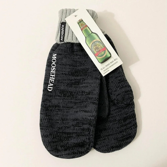 Karbon Moosehead Lager Beer Winter Hat Beanie Toque and Mittens - Picture 9 of 12
